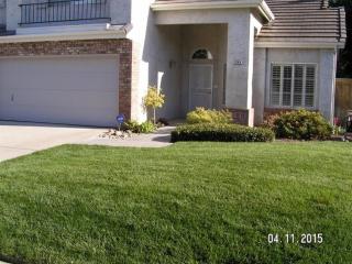 1244 Oak Ave, Clovis, CA 93611-0324