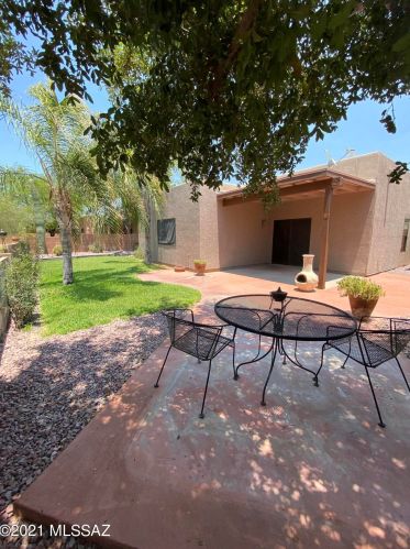 9251 Moon View Pl, Tucson, AZ 85742-1112