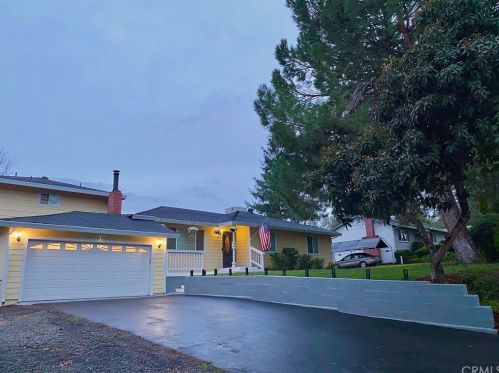 11 Glen Cir, Oroville CA  95966-9250 exterior