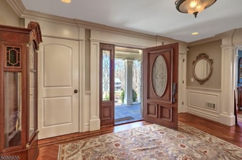 10 Flintlock Ct, Bernardsville, NJ 07924-2214
