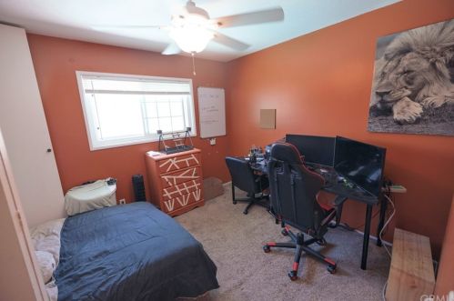 11425 205th St, Lakewood CA  90715-1268 exterior