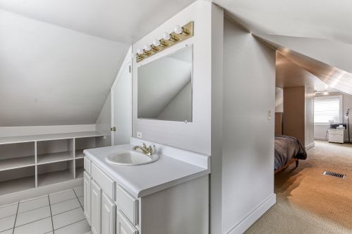 24 Greenbriar Ave, Covington KY  41017-2752 exterior