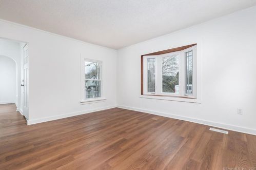72 Division St, Norwich CT  06360-4628 exterior