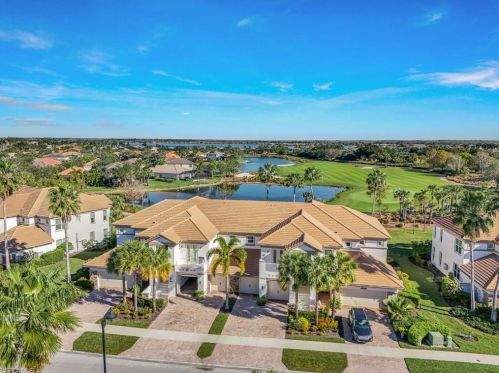 9200 Quartz Ln, Naples, FL 34120-4725