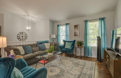 1220 Farmcrest Dr, Hamilton, KY 41091-7500