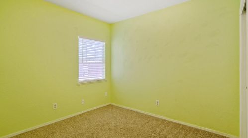 2733 Stanislaus St, Riverbank CA  95367-2238 exterior