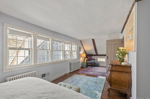 39 Cedar Ln, Ridgefield CT  06877-5301 exterior