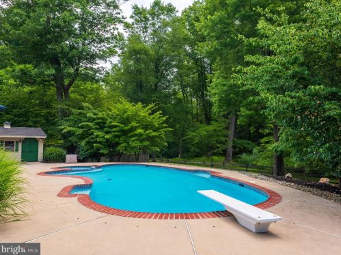 49 Yarmouth Ln, Downingtown PA  19335-1556 exterior