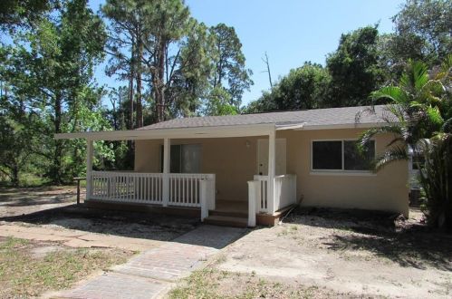 104 Abbott Ave, Lehigh Acres, FL 33936-2219