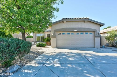 4343 Walnut Rd, Gilbert AZ 85298-8317 exterior