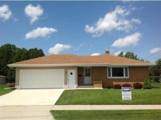 2224 Richmond Ave, Manitowoc, WI 54220-1757