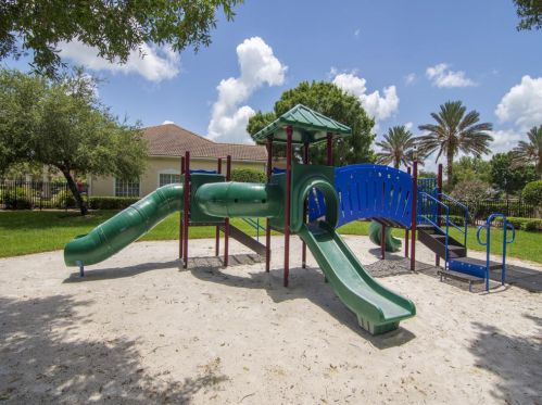 2528 57th Cir, Vero Beach FL 32966-4652 exterior