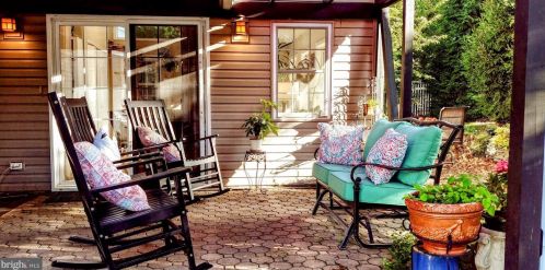 3210 Highland Dr, Easton PA  18045-2012 exterior