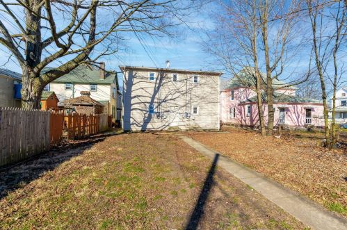 309 Stanton Ave, Springfield OH 45503-3758 exterior