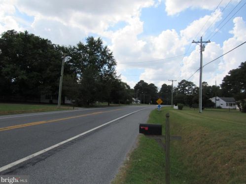 12007 Laurel Rd, Laurel DE  19956-3538 exterior