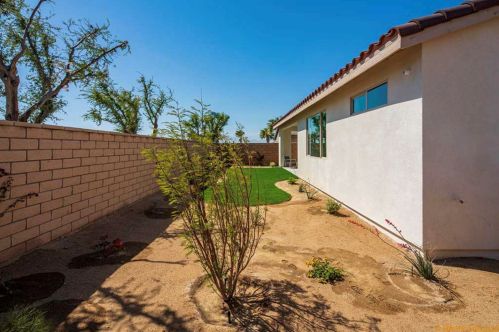 66347 Agua Dulce Dr, Desert Hot Springs, CA 92240-8104