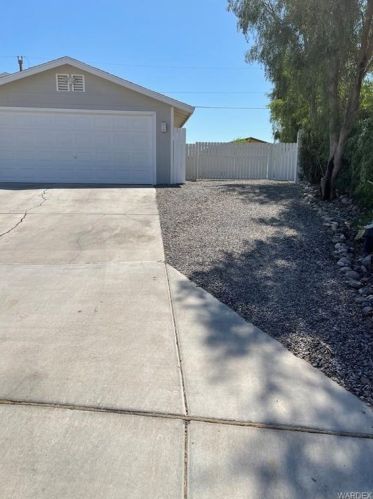 2509 Via Arroyo, Bullhead City, AZ 86442-7652