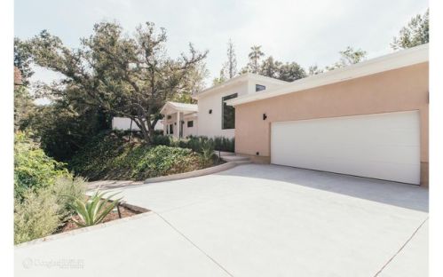 3843 Hayvenhurst Ave, Van Nuys, CA 91436-3845