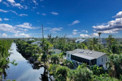 812 Rabbit Rd, Sanibel, FL 33957-3018