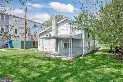 395 Eshelman St, Highspire PA  17034-1524 exterior