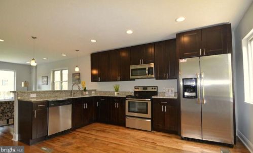 612 Brandywine St, Washington DC 20032-3658 exterior