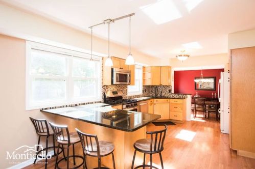 12 Anchor Dr, Waterford, NY 12188-1150
