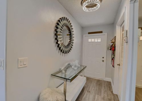 9370 Boca Gardens Pkwy, Boca Raton, FL 33496-3762