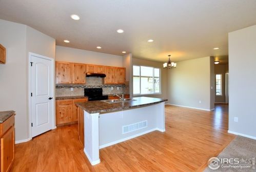 2637 Turquoise St, Loveland CO 80537-2033 exterior