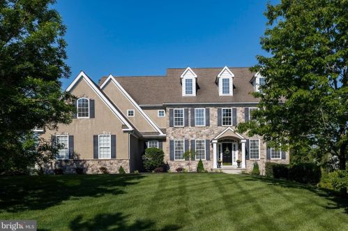 213 Blue Spruce Dr, Kennett Sq, PA 19348-4108