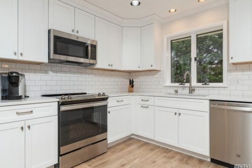 450 Bay Haven Ln, Southold NY  11971-4346 exterior