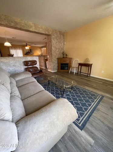 17261 Maui Ln, Sun City AZ  85388-7781 exterior