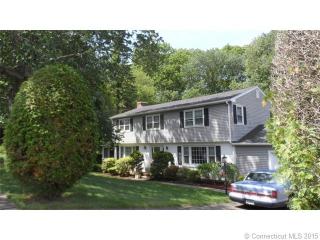 129 Rolling Ridge Rd, New Haven, CT 06518-2621