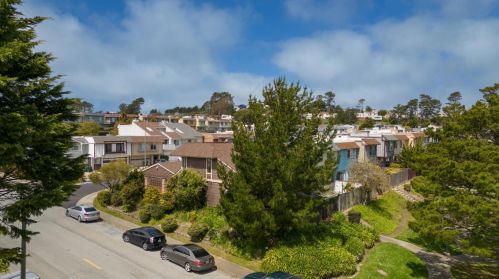 3900 Crofton Way, South San Francisco CA  94080-3914 exterior