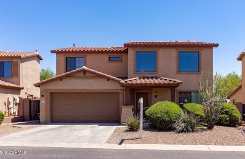 9257 Greenway St, Mesa, AZ 85207-4352