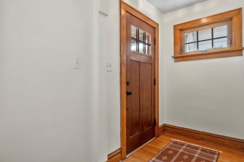 8134 Gridley Ave, Milwaukee WI 53213-3039 exterior