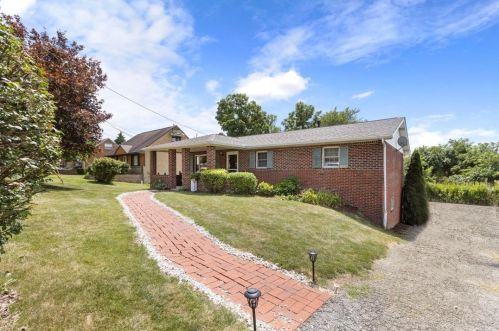 1970 Thomas Dr, Mckeesport, PA 15131-4222