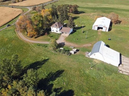 174 135th St, Deer Park, WI 54007-2912