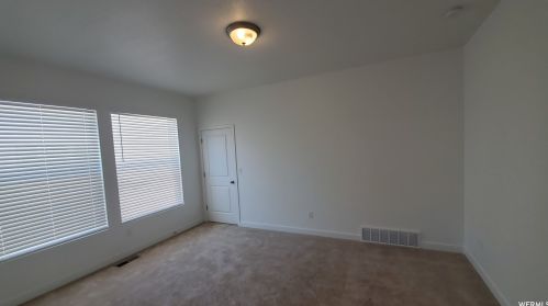 4186 Oak Meadows Dr, Salt Lake City UT  84123-4157 exterior