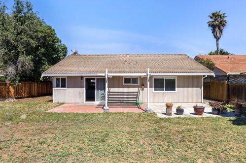 681 Spg Dr, Hollister CA  95023-3468 exterior
