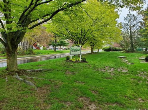33 Foran Rd, Milford CT  06460-7772 exterior