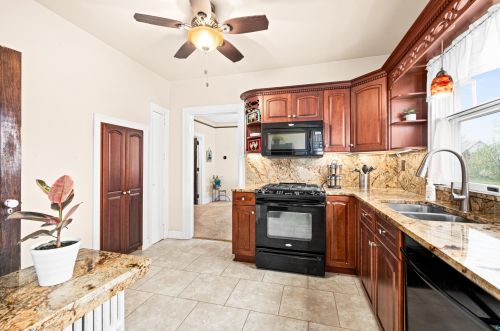 105 7th St, Scanlon MN  55720-1802 exterior