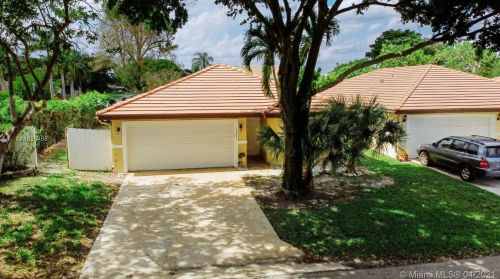 12247 Brisbane Ln, West Palm Beach, FL 33414-5533