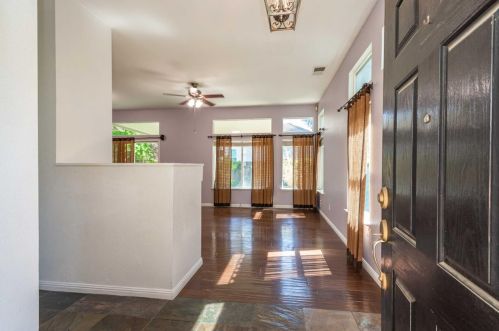 3760 Grand Point Ln, Elk Grove, CA 95758-4640