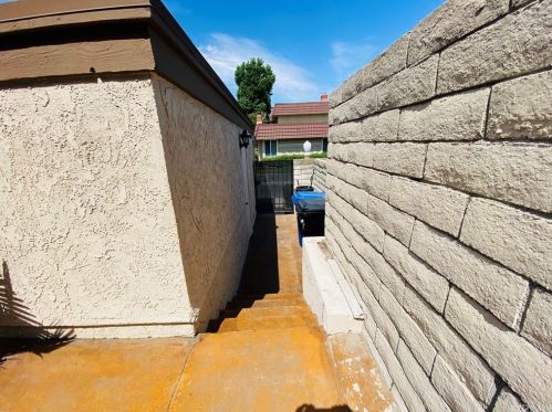 11259 Knott Ave, Cypress CA  90630-5401 exterior