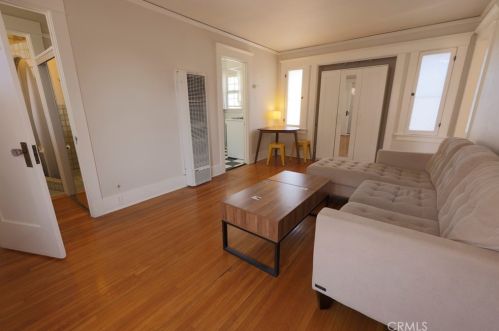 280 Orizaba Ave, Long Beach CA 90814-2453 exterior