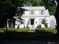 17 Fairway Dr, Newton, MA 02465-1712