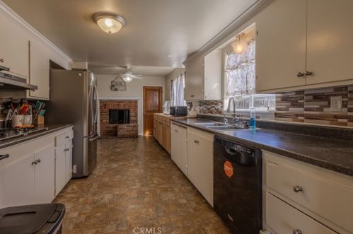 534 C St, Tehachapi CA  93561-1829 exterior
