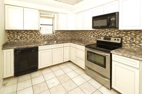 9822 Morehead Ln, Port Richey, FL 34668-4234