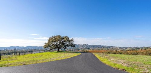4933 Harville Rd, Santa Rosa CA  95409 exterior
