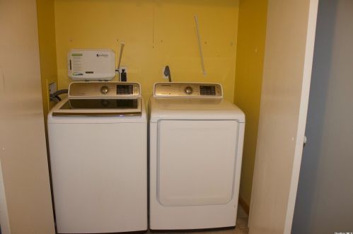 12 Ramblewood Rd, Shoreham NY  11786-2300 exterior